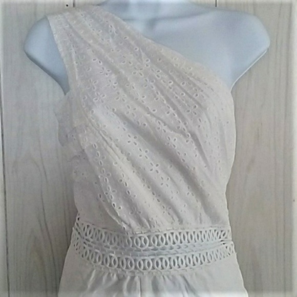 Endless Rose Eyelet Romper Shorts Lace NWOT. Tags off but didn’t wear! - Picture 1 of 5